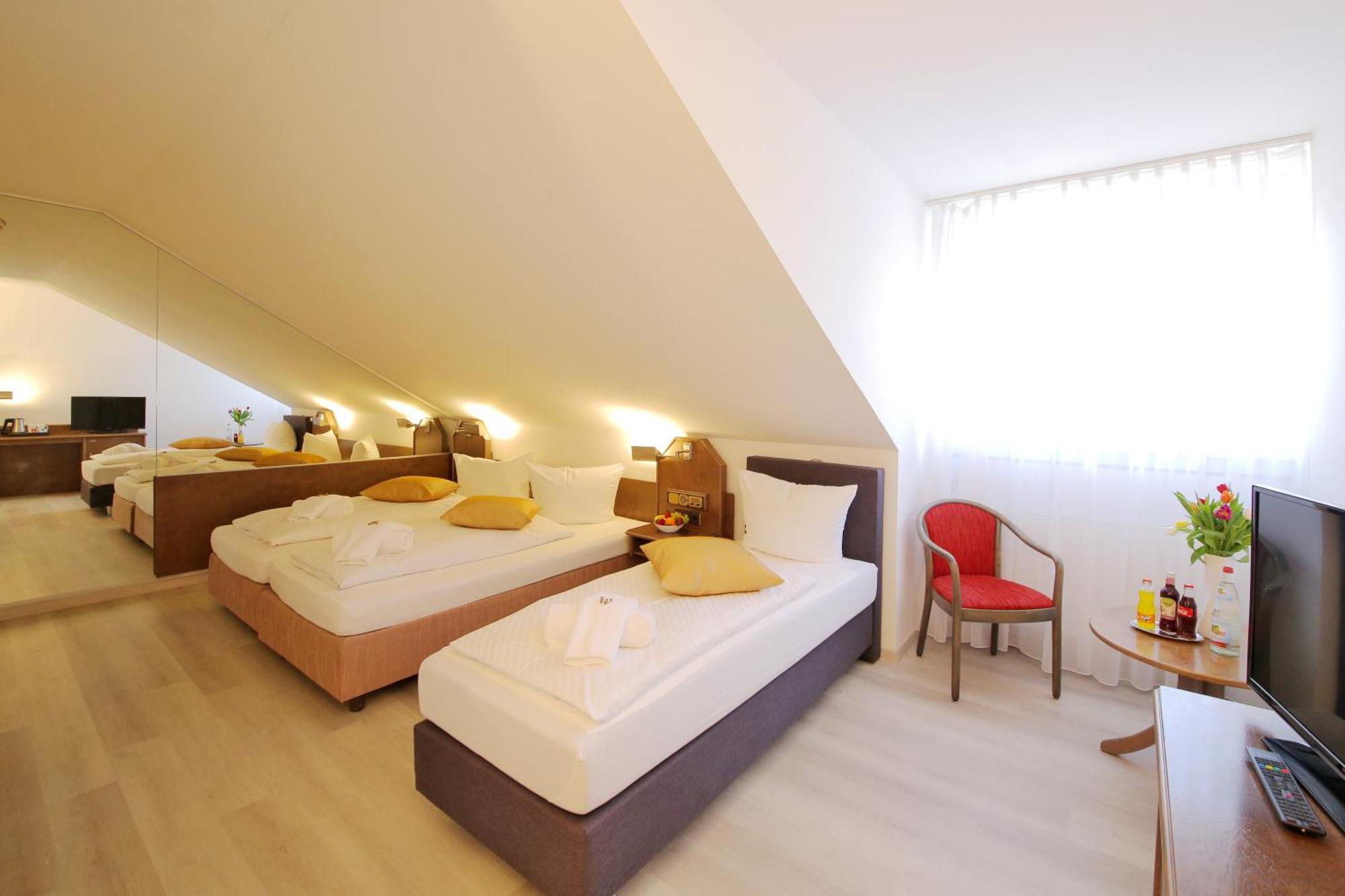 Hotel Kick Rauenberg  Екстериор снимка