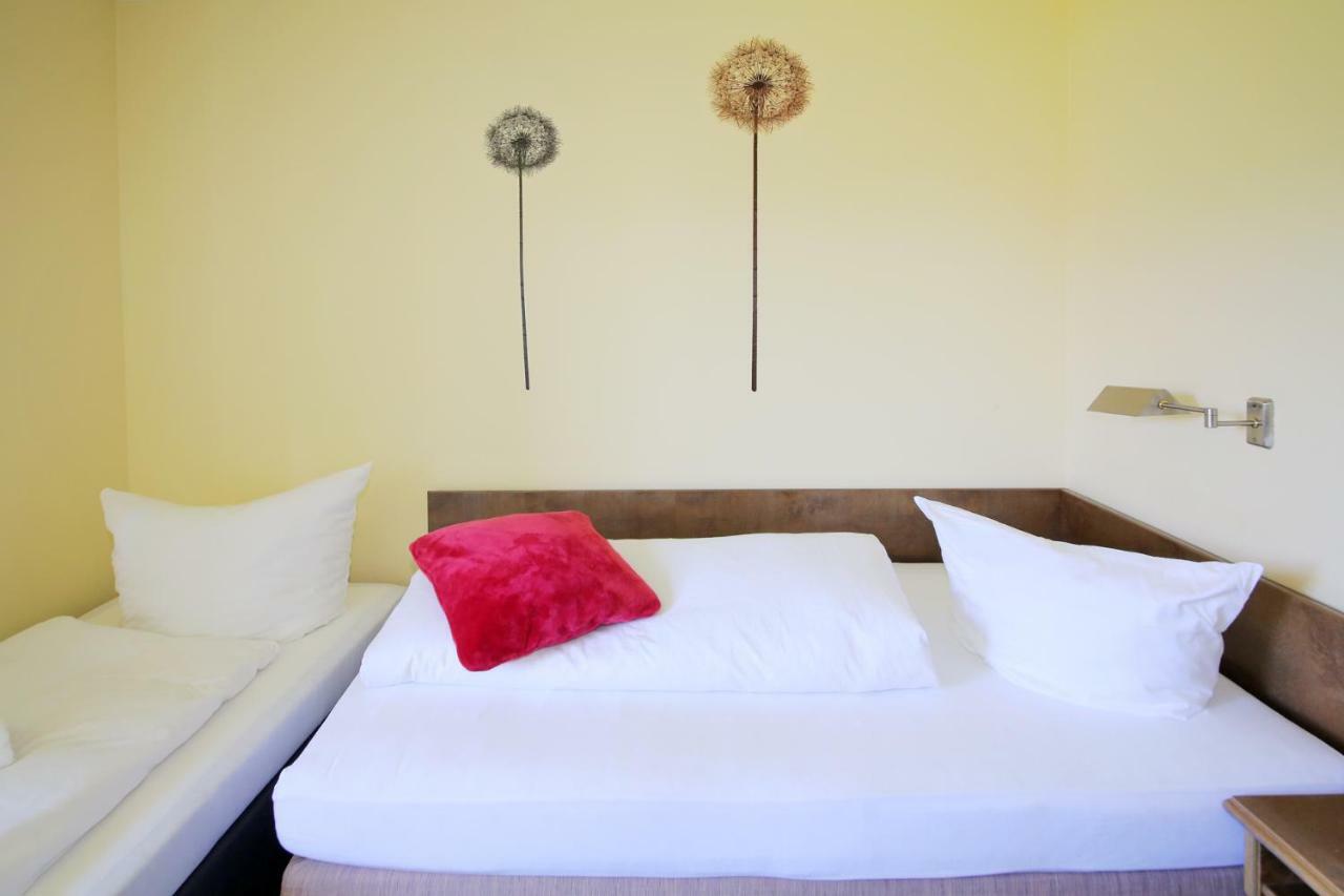 Hotel Kick Rauenberg  Екстериор снимка